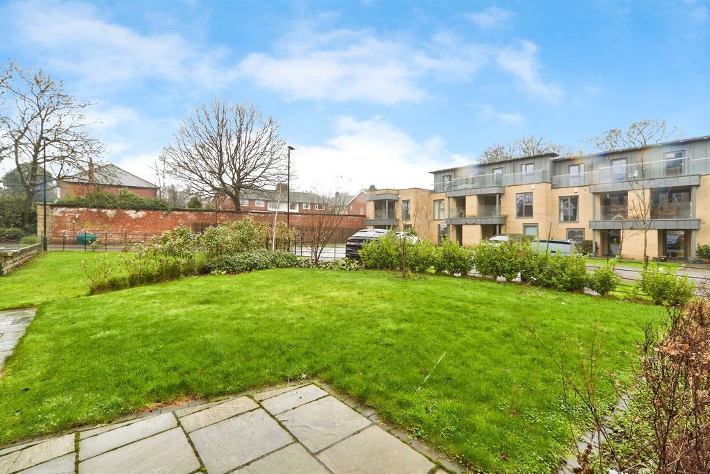 Additional image 25 of 3 bed flat for saleSpenfield Court, Leeds LS16