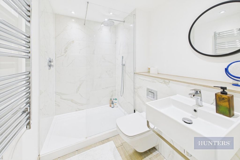Additional image 11 of 2 bed flat for saleAlexandra Wharf, Ocean Village SO14