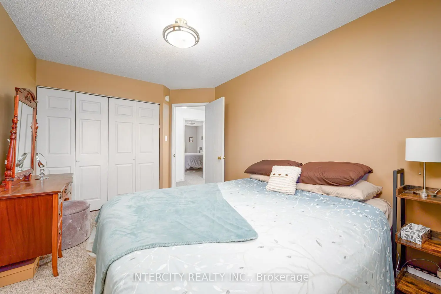 Additional image 9 of 48 Champlain Boulevard