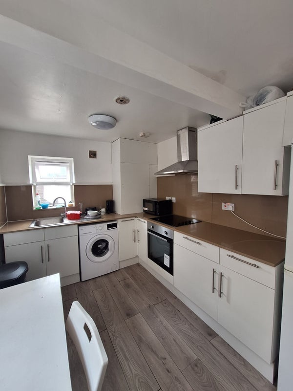 Additional image 7 of Room in a Shared House, London, E2, E2 6AW