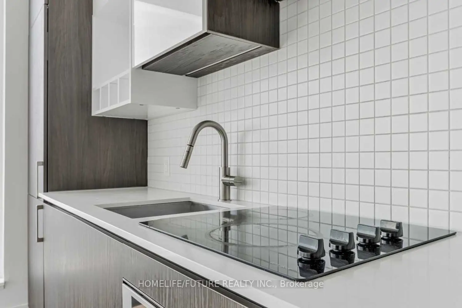 Additional image 11 of 898 Portage Parkway 3502