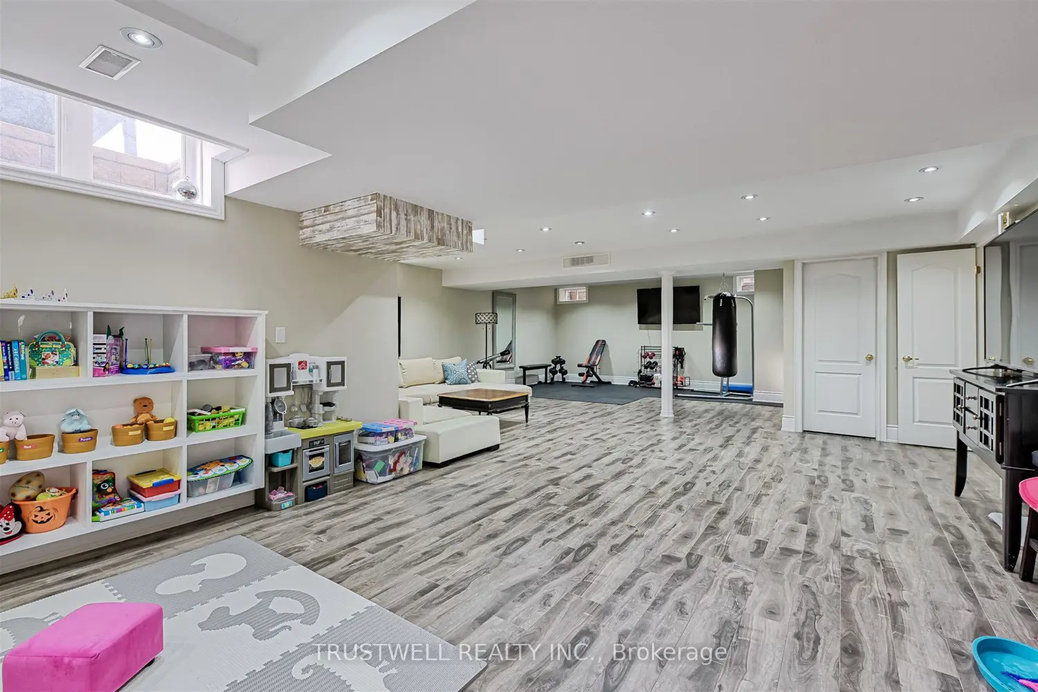 Additional image 17 of 1799 Grayabbey Court