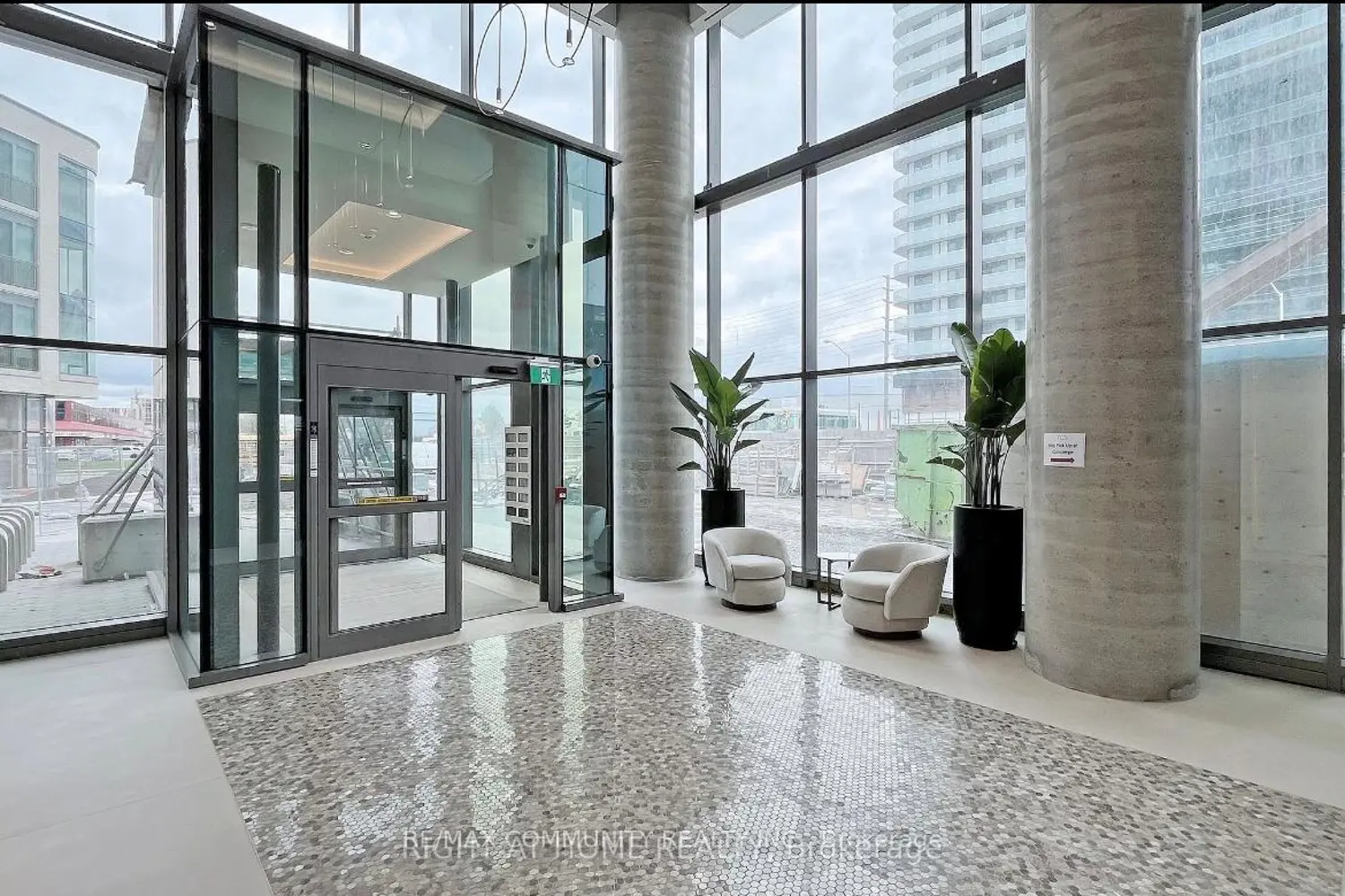 Additional image 5 of 7890 Jane Street 5111