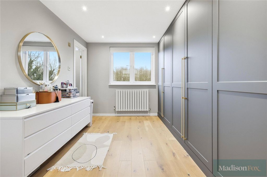 Additional image 27 of 4 bed terraced house for saleRegents Place, Loughton, Essex IG10