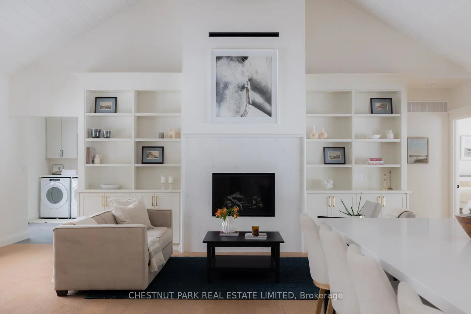 Additional image 4 of 675528 Hurontario Street