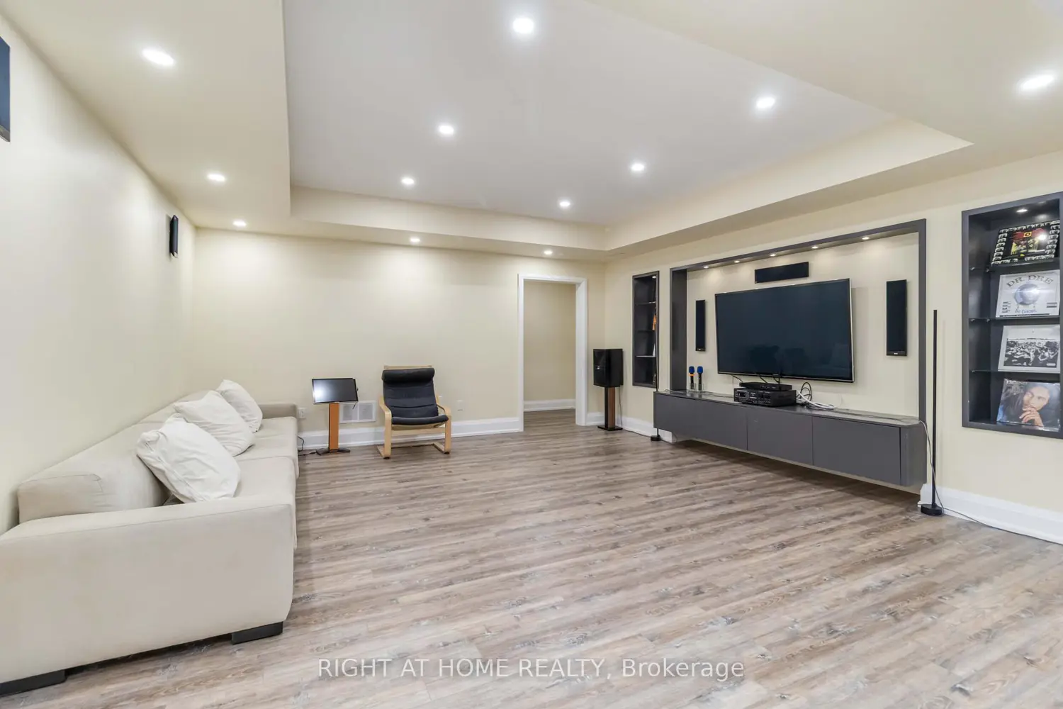 Additional image 13 of 25 Oakwood Avenue