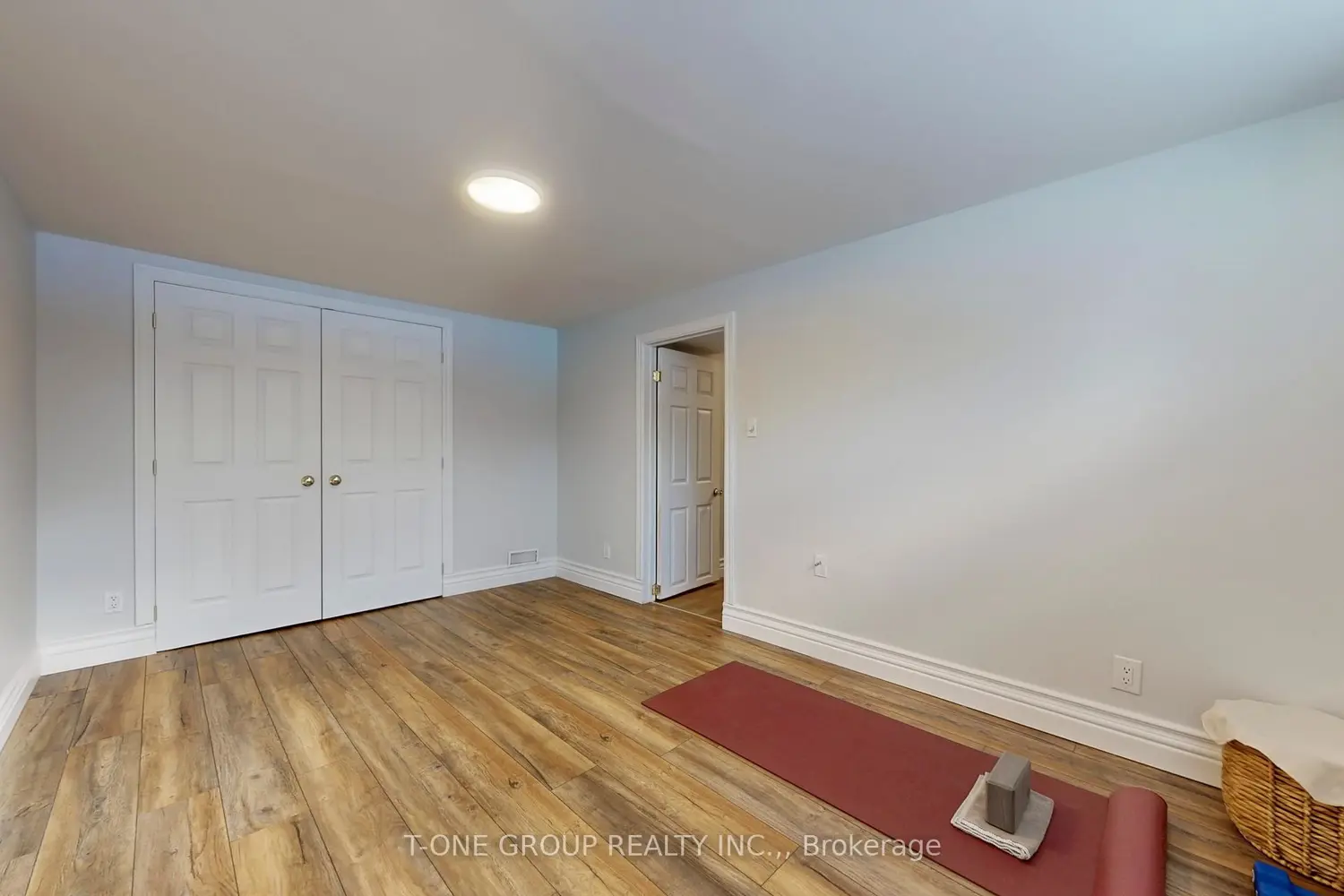 Additional image 17 of 26 Balaby Crescent