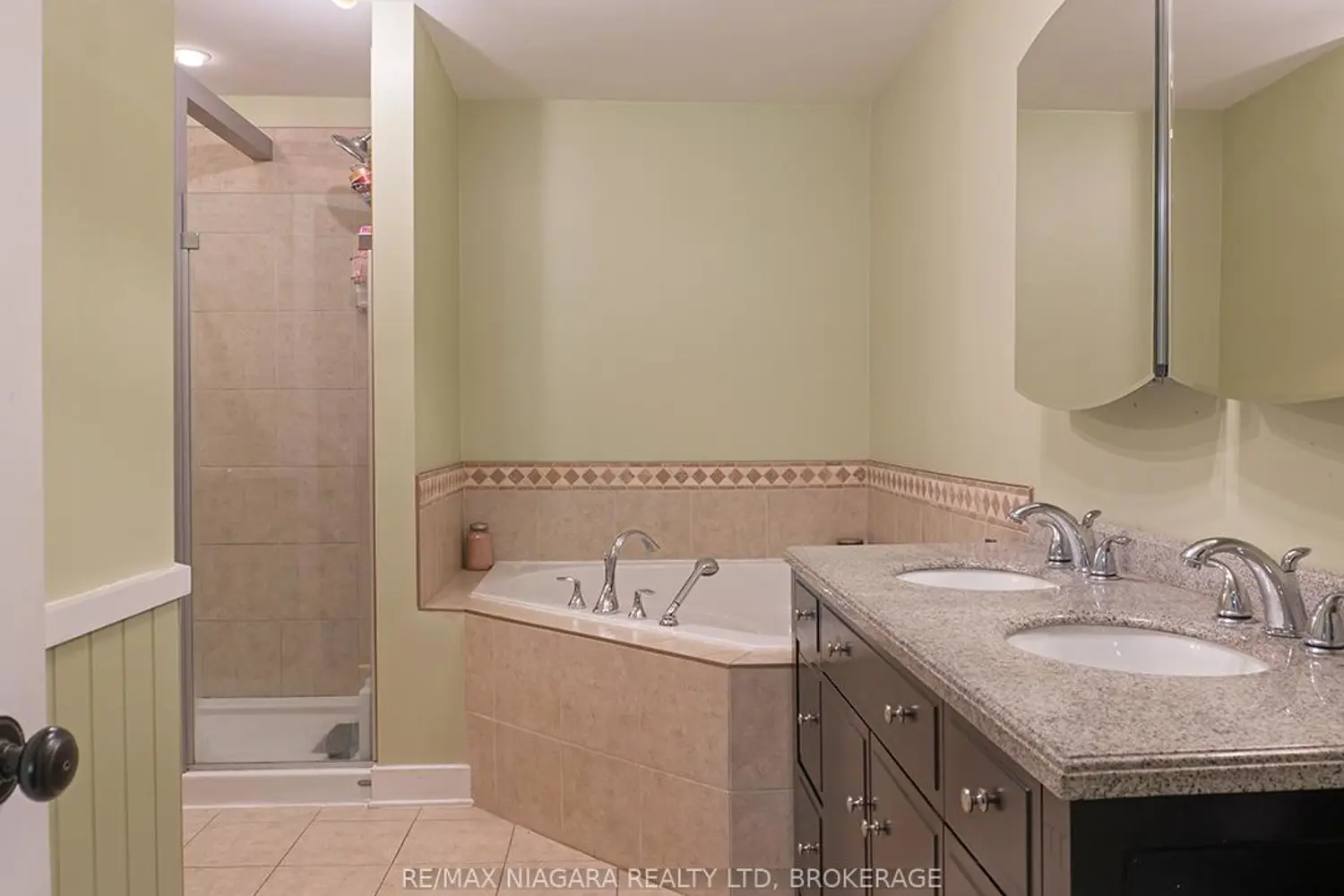 Additional image 8 of 3481 Troup Road