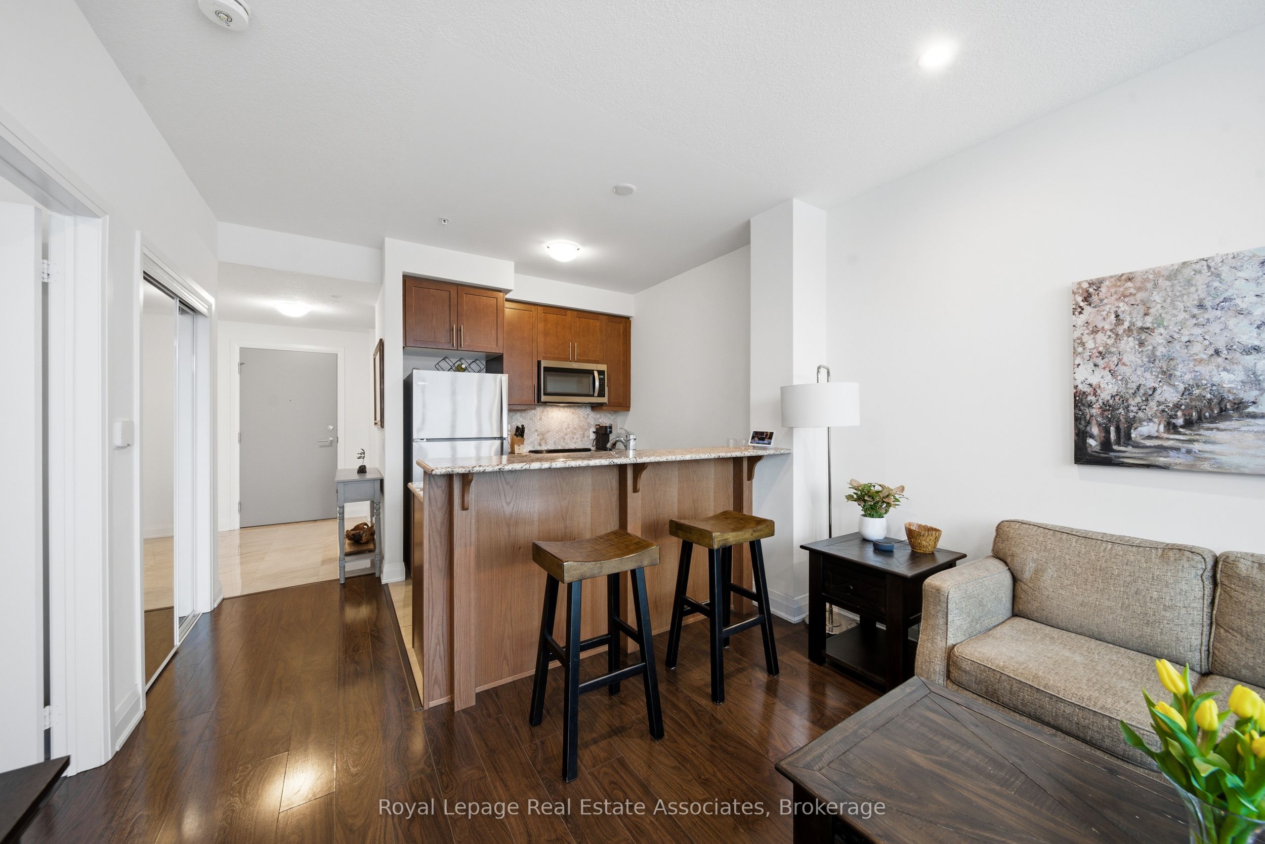 Additional image 3 of 114-16 Concord Place, Grimsby, ON, L3M 0J1