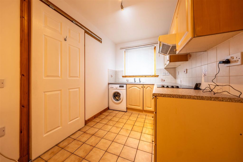 2 bed flat for saleThe Stables, Perth PH1 photo 4
