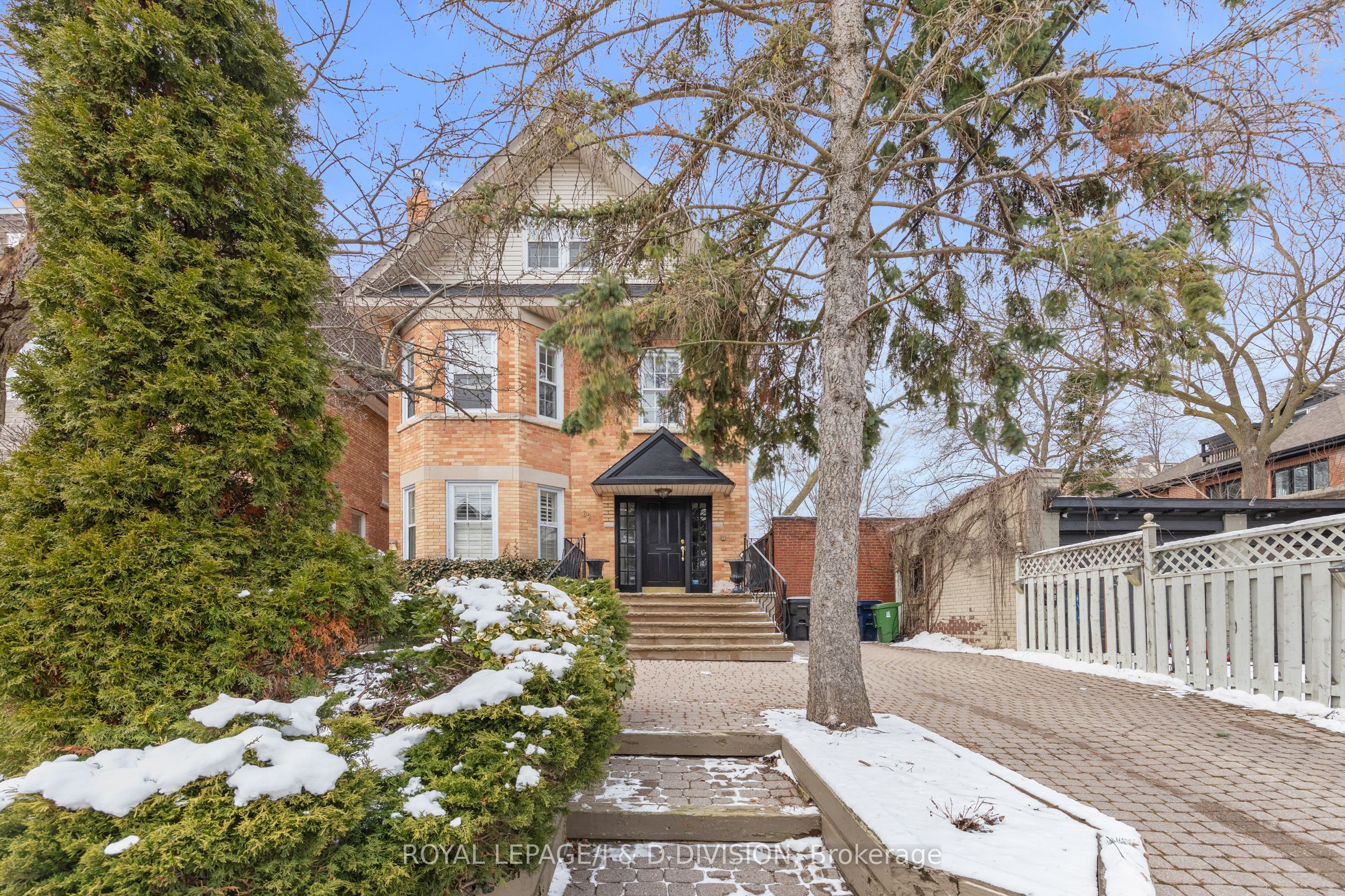 62 Alvin Avenue, Toronto, ON, M4T 2A9