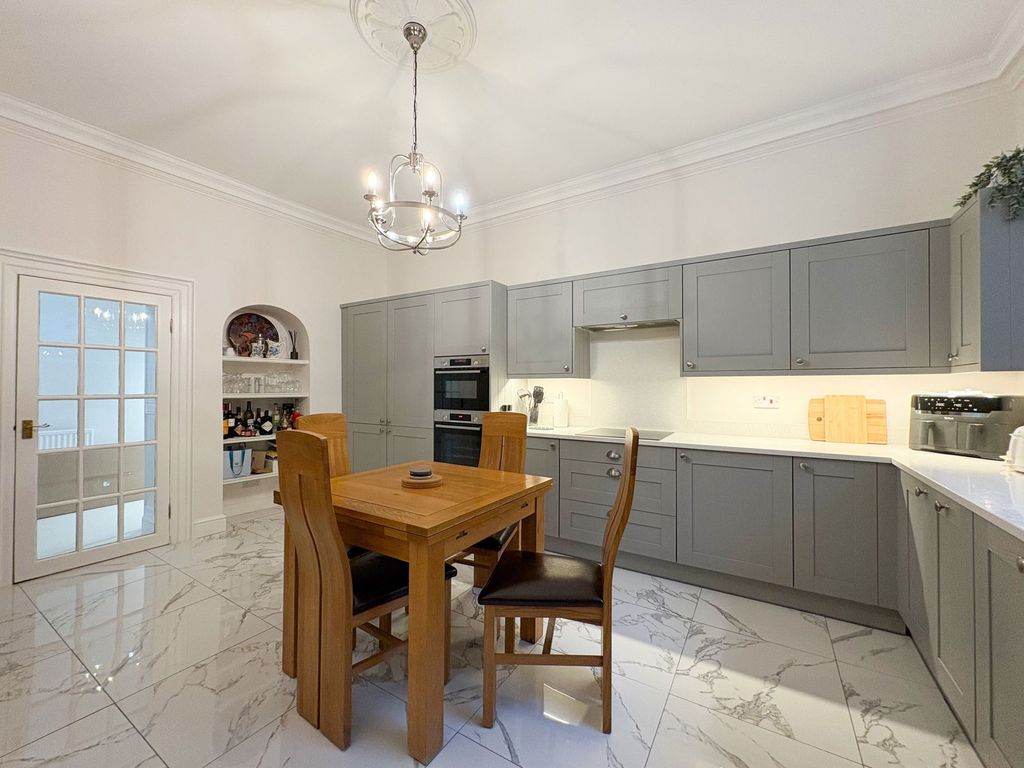 Additional image 4 of 3 bed flat for saleWindsor Terrace, Clifton BS8