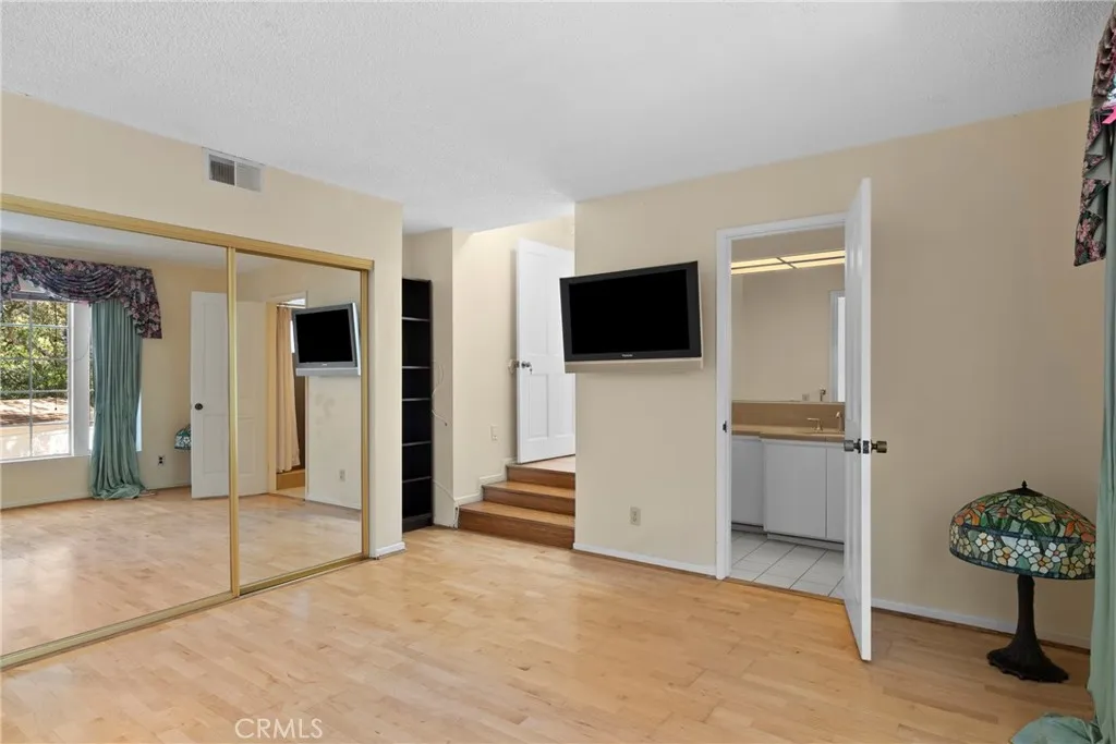 Additional image 30 of 809 Highland Drive, La Canada Flintridge, CA 91011