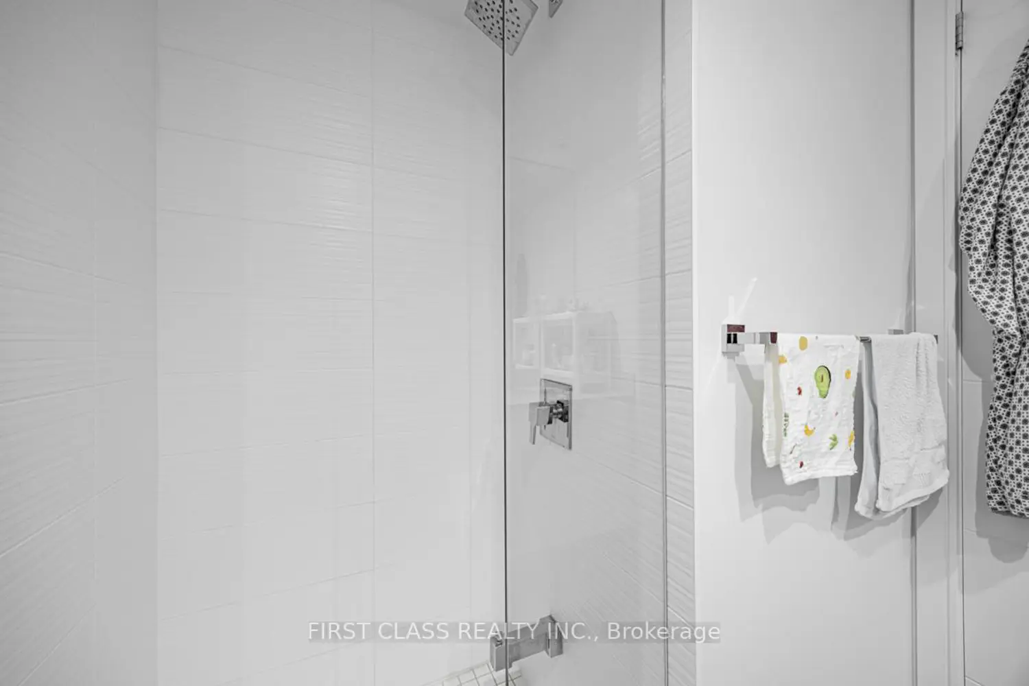 Additional image 14 of 525 Adelaide Street 1022