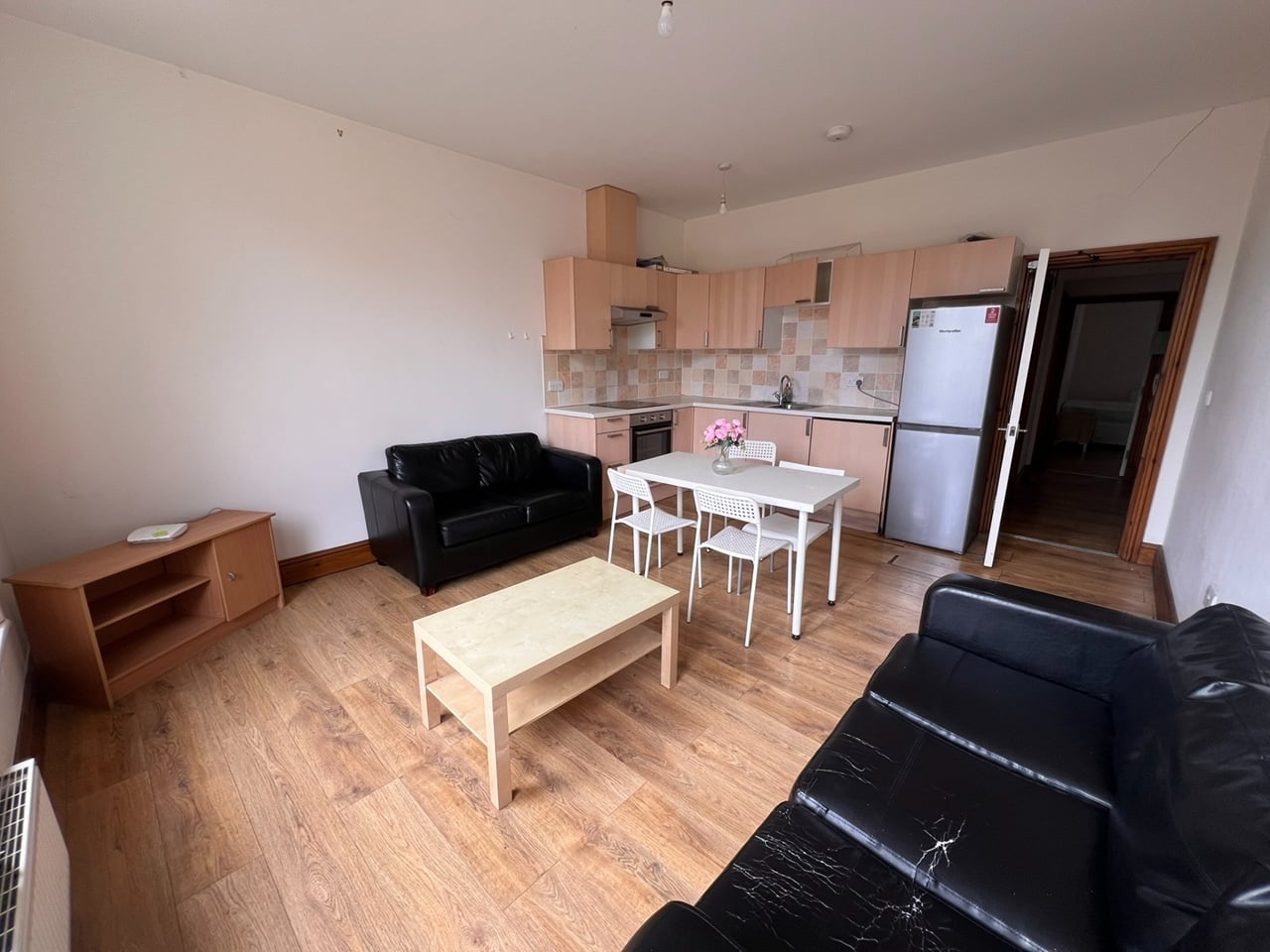 Additional image 2 of 3 Bed Flat, Hyde Terrace, LS2, N1 7GU