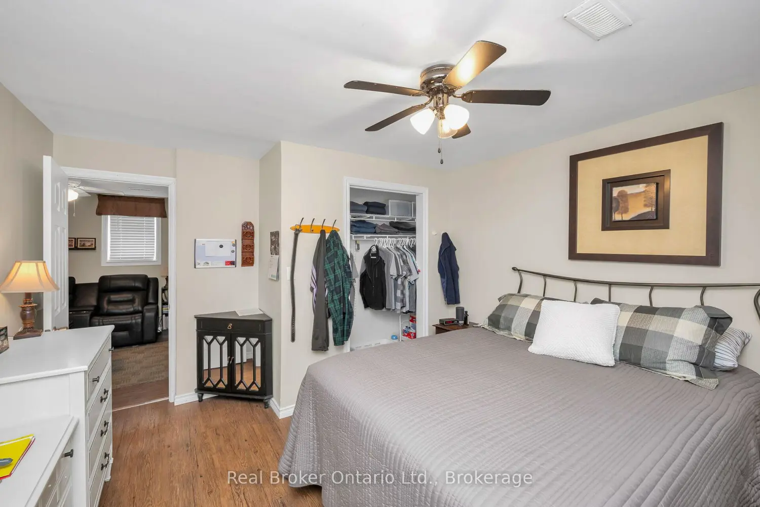 Additional image 8 of 122 King Street