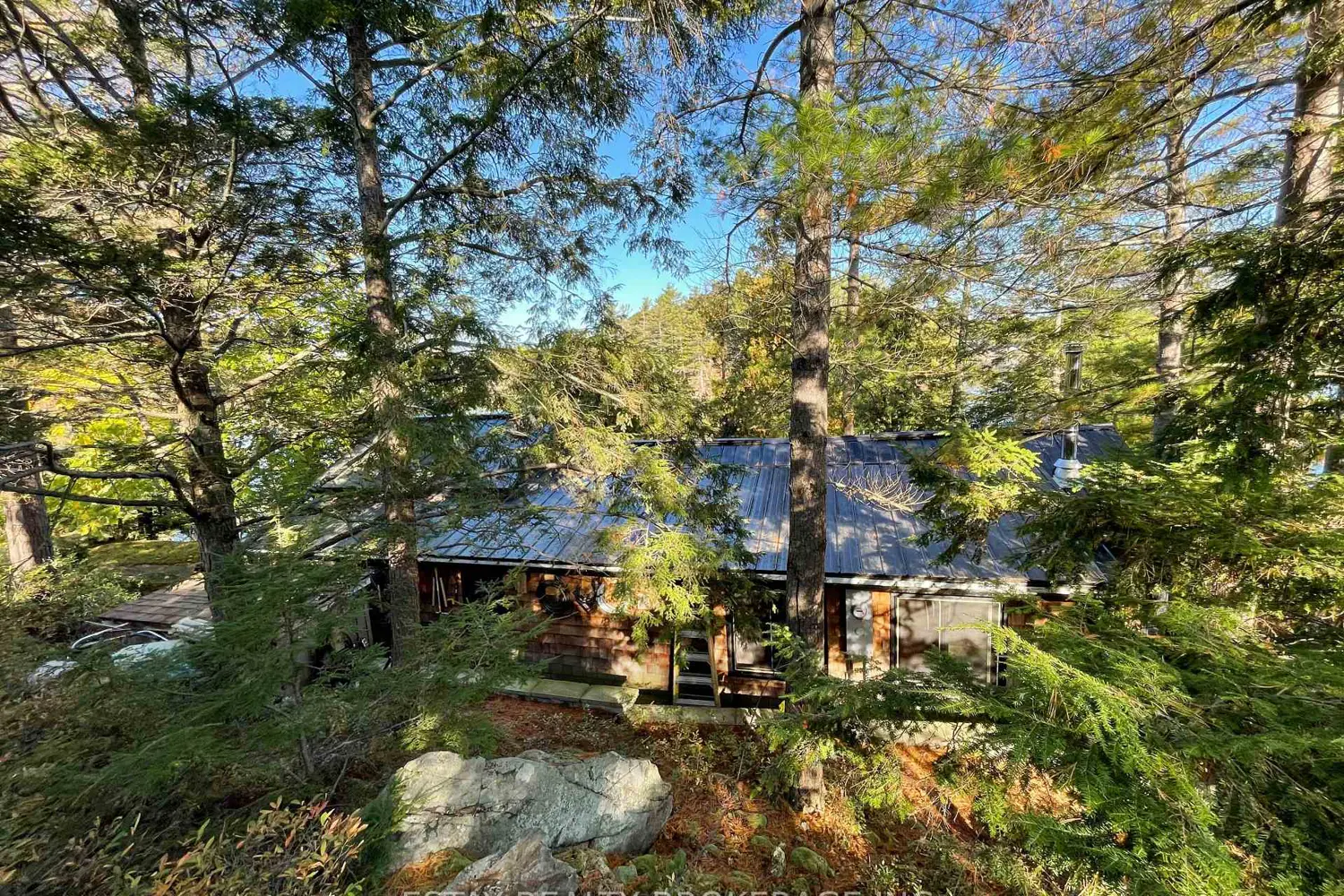 Additional image 5 of 1 Island 60