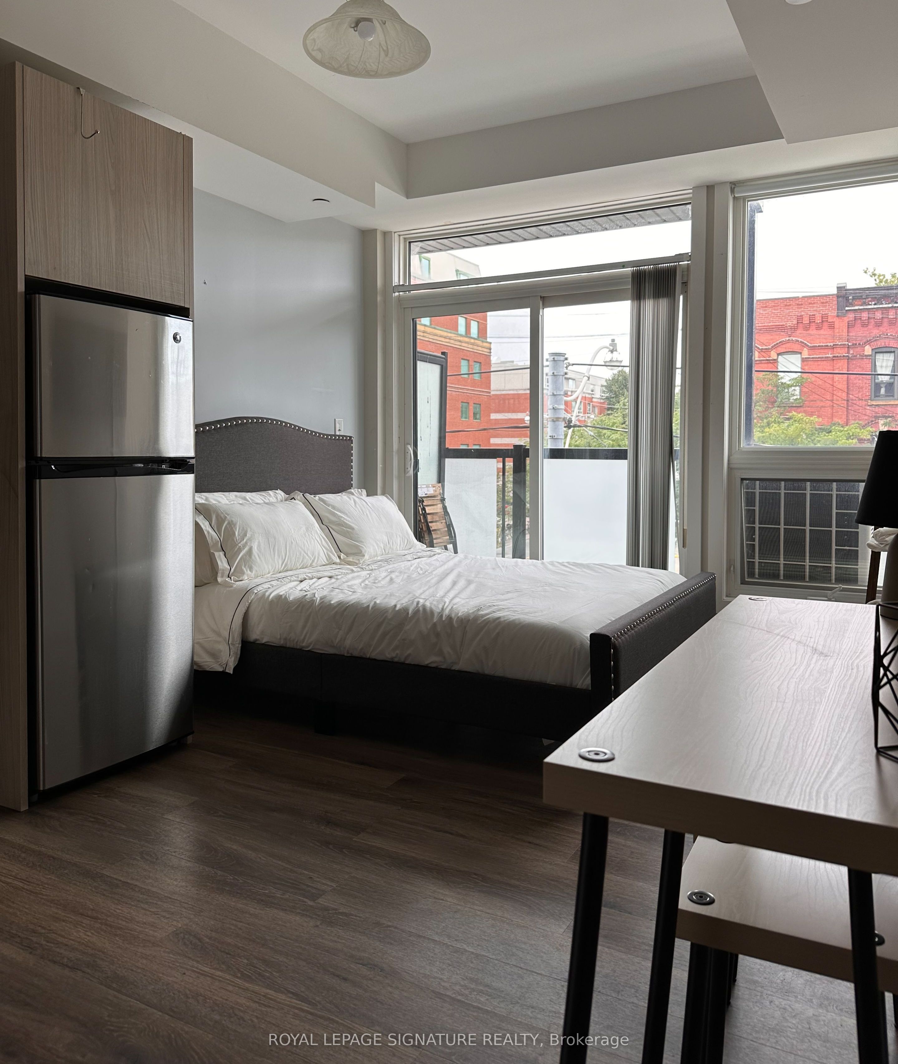 Additional image 3 of 202-335 College Street, Toronto, ON, M5T 1S2