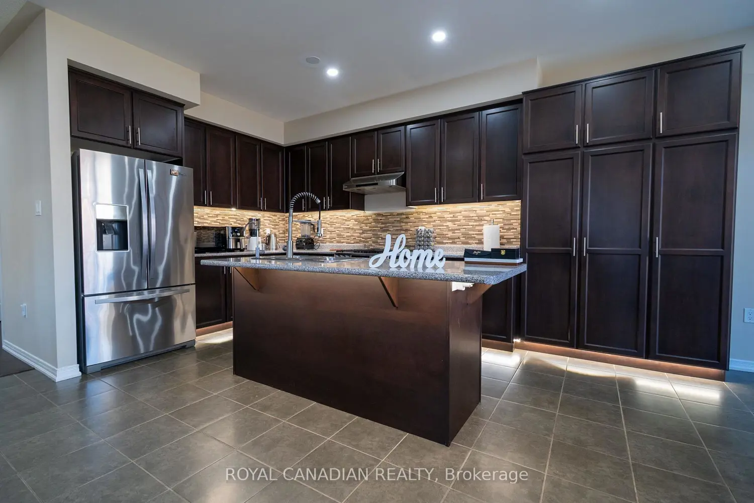 Additional image 4 of 213 Richardson Crescent