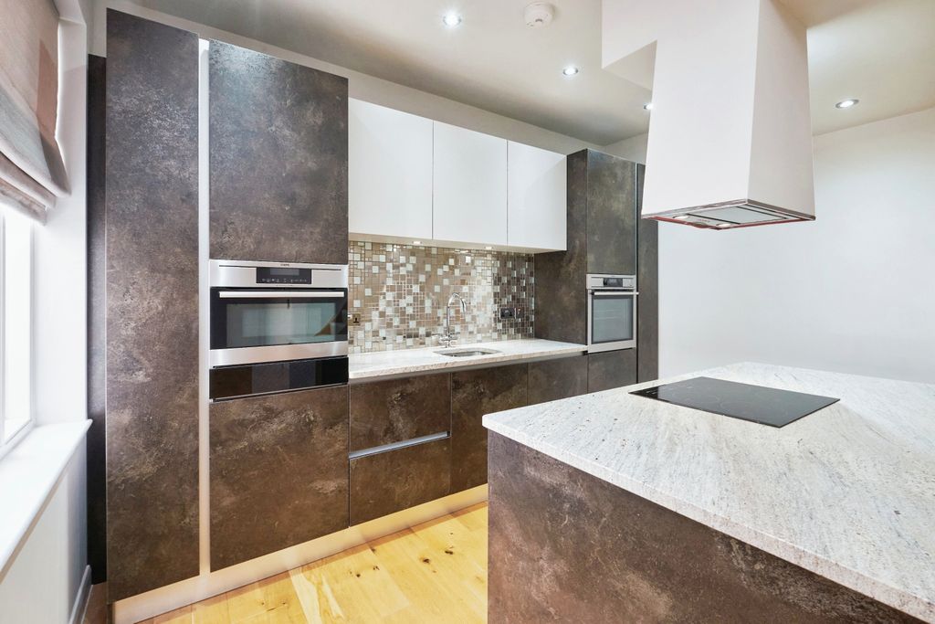Additional image 3 of 2 bed flat for saleCaroline Street, Birmingham B3