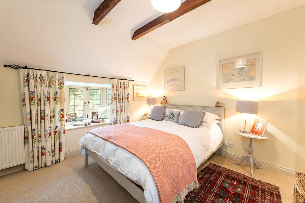 Additional image 10 of 5 bed detached house for saleStation Road, Kintbury, Hungerford, Berkshire RG17