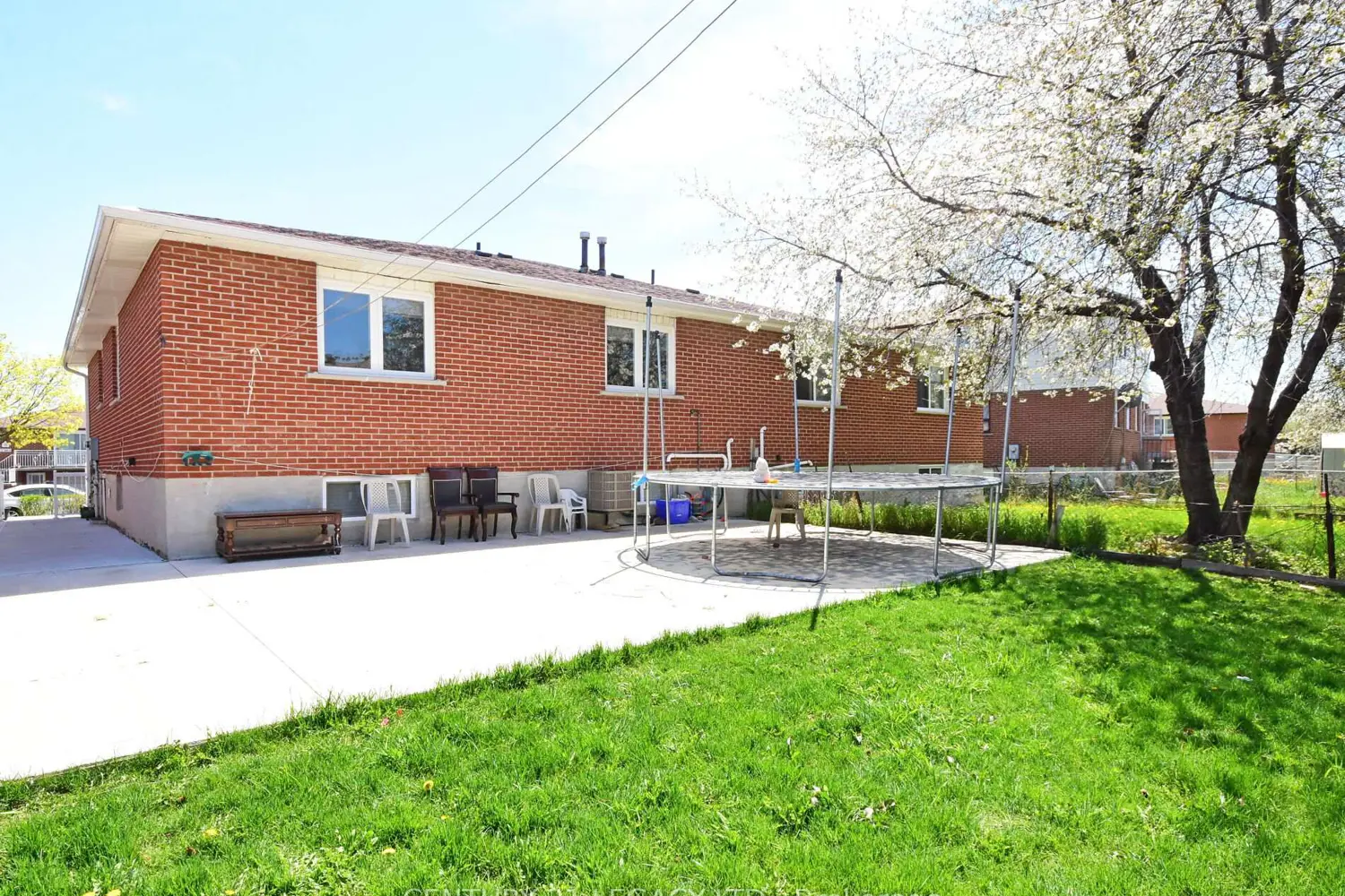 Additional image 18 of 3368 Chipley Crescent