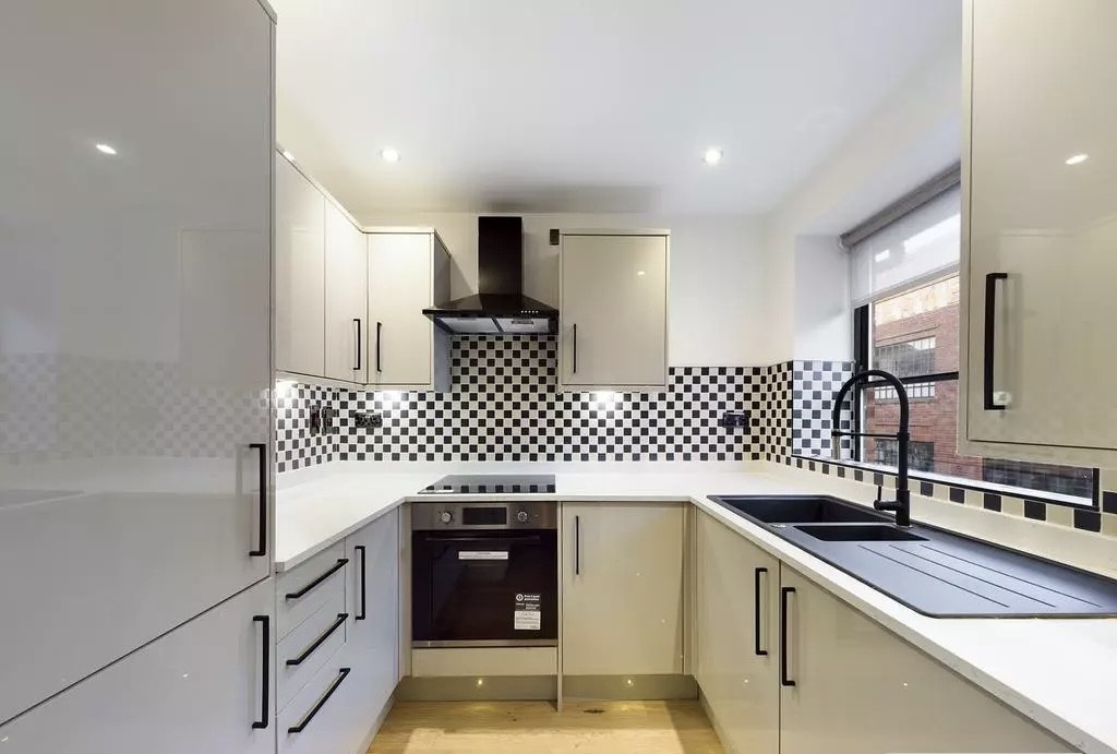 Additional image 3 of Studio Flat, St Pauls Mews, B3, N1 7GU