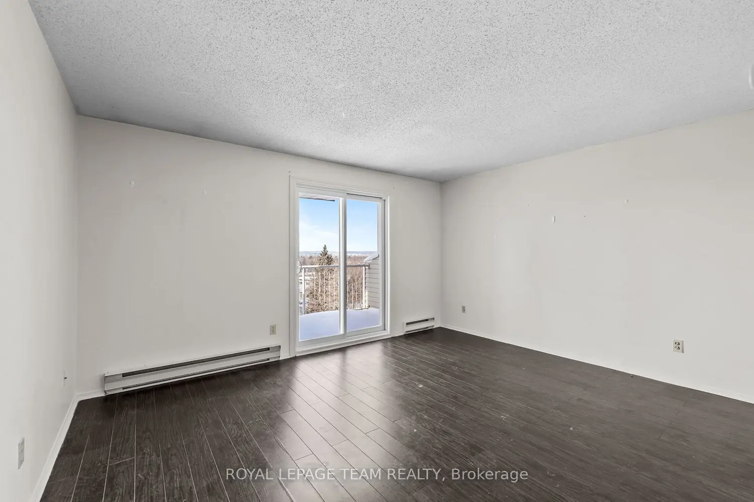 270 Brittany Drive 411 photo 4