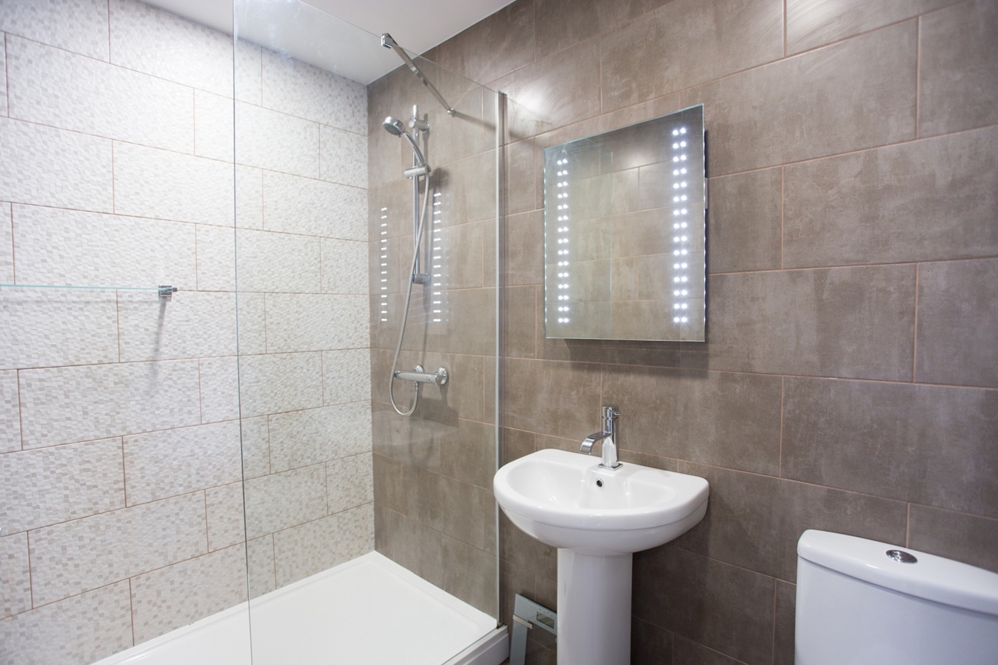 Additional image 2 of Room in a Shared House, Fountain Road, B17, N1 7GU