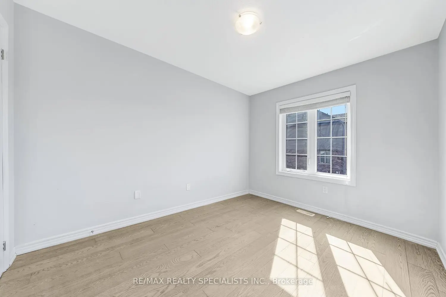 Additional image 9 of 740 Linden Drive 4