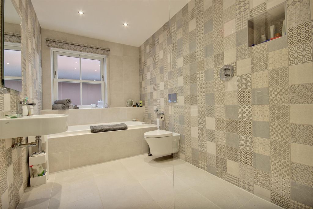 Additional image 17 of 5 bed detached house for saleGallows Lane, Beverley HU17