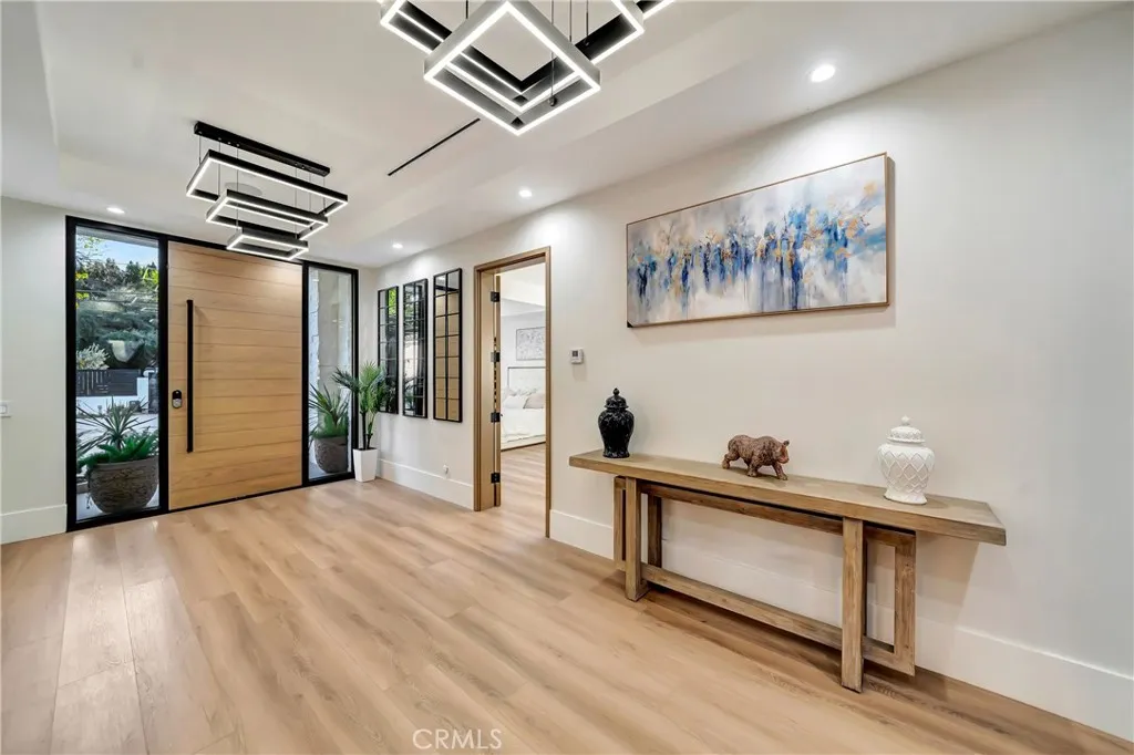 Additional image 17 of 19225 Rosita St, Tarzana, CA 91356