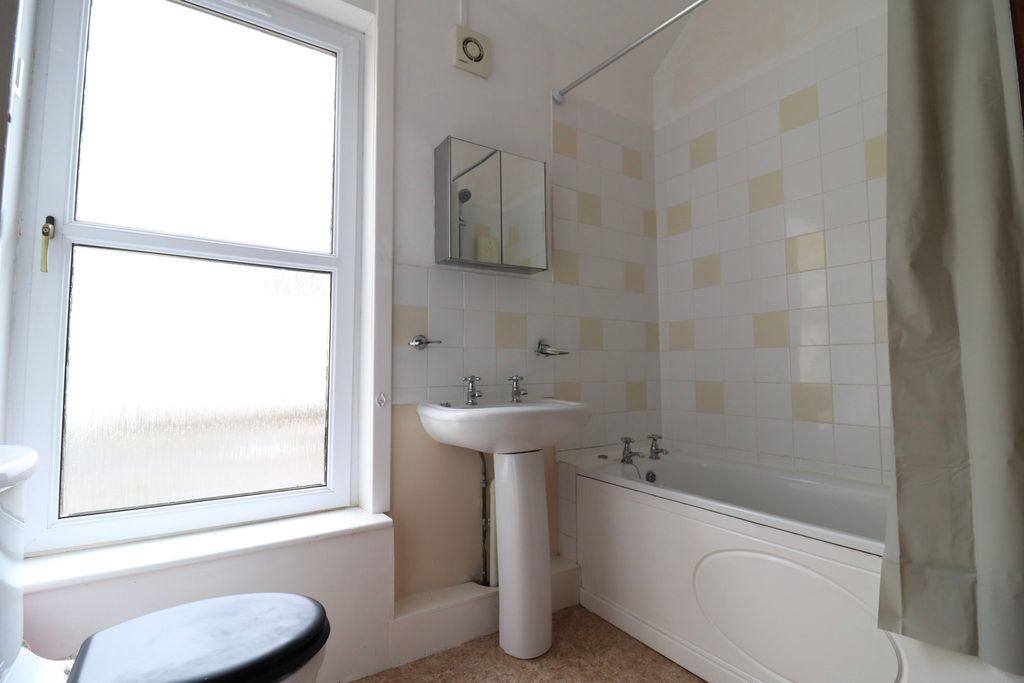 Additional image 7 of 1 bed flat for sale186A King Street, Castle Douglas DG7
