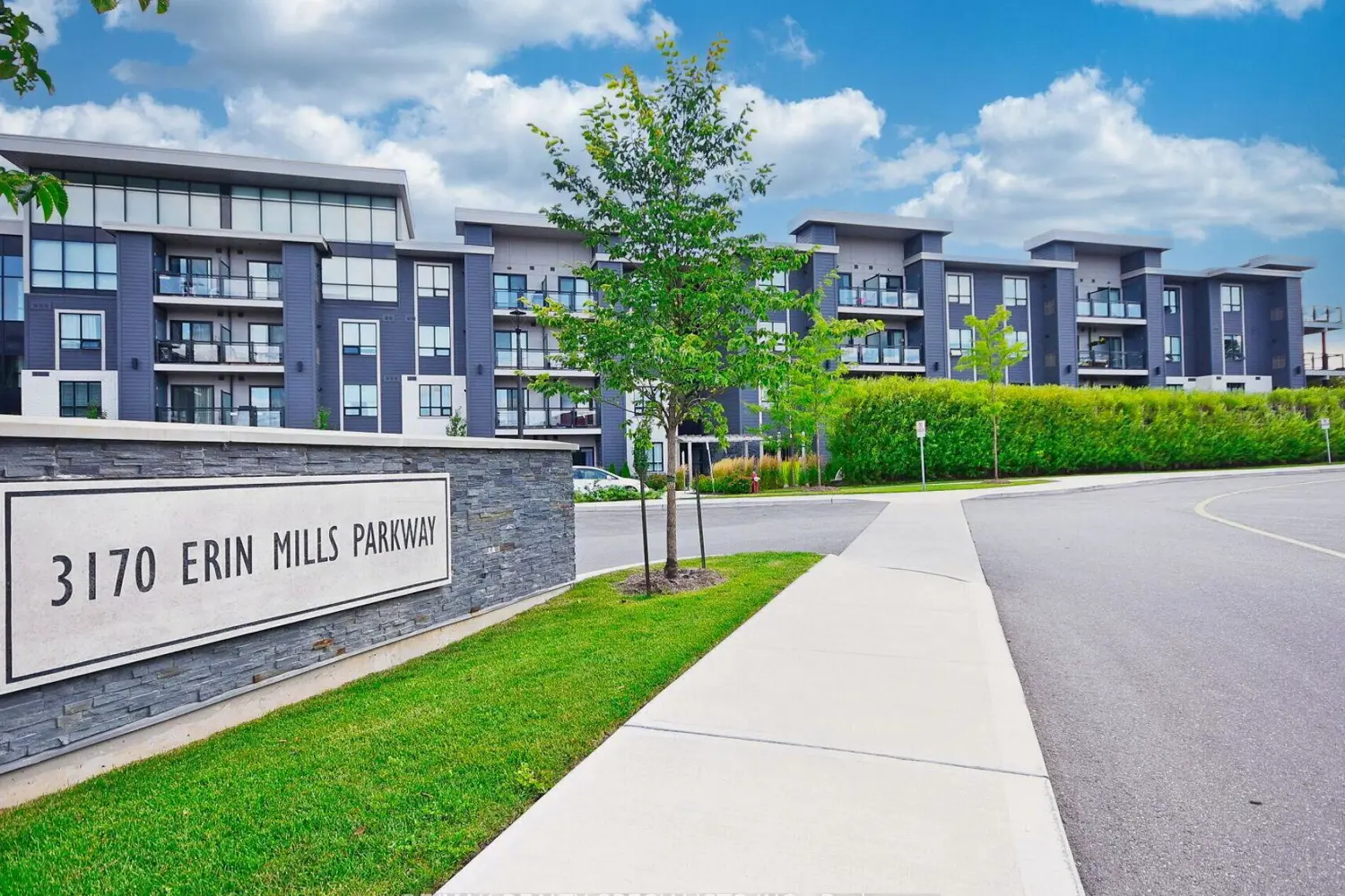 3170 Erin Mills Parkway 131