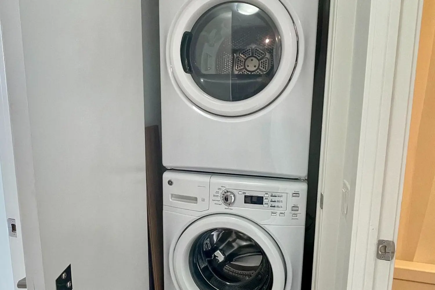 Additional image 6 of 2220 Lakeshore Boulevard 809