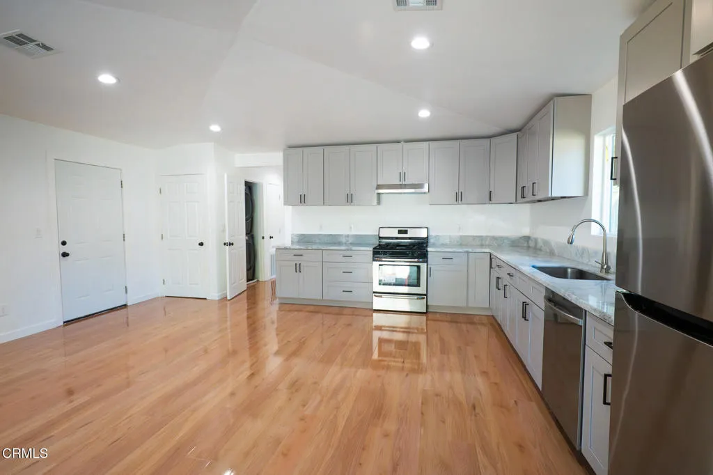 Additional image 5 of 270 E Penn Street, Pasadena, CA 91104