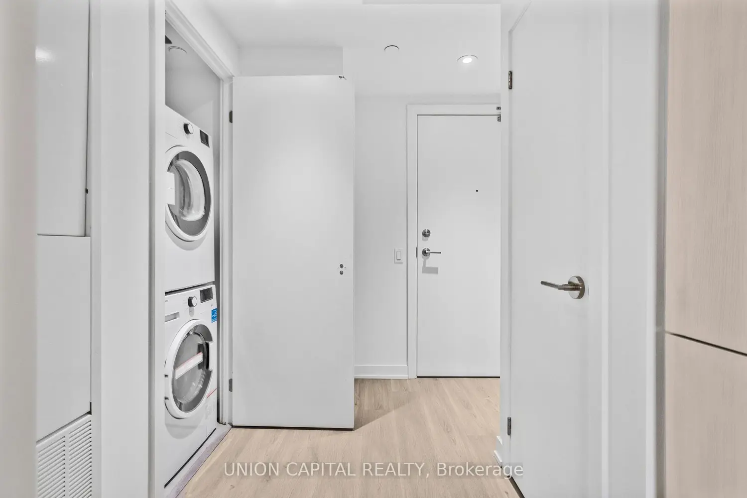 Additional image 14 of 8 Wellesley Street 4308