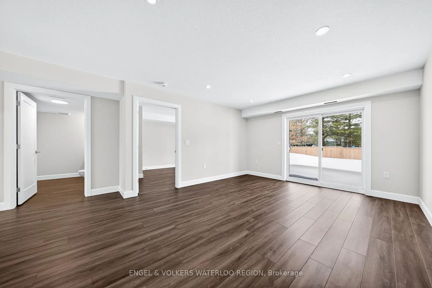 Additional image 12 of 3202 Vivian Line 47