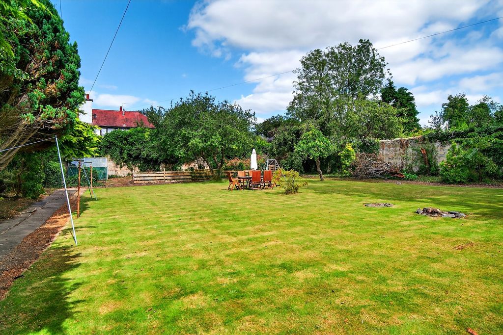 Additional image 23 of 11 bed detached house for sale18 London Road, Kilmarnock KA3