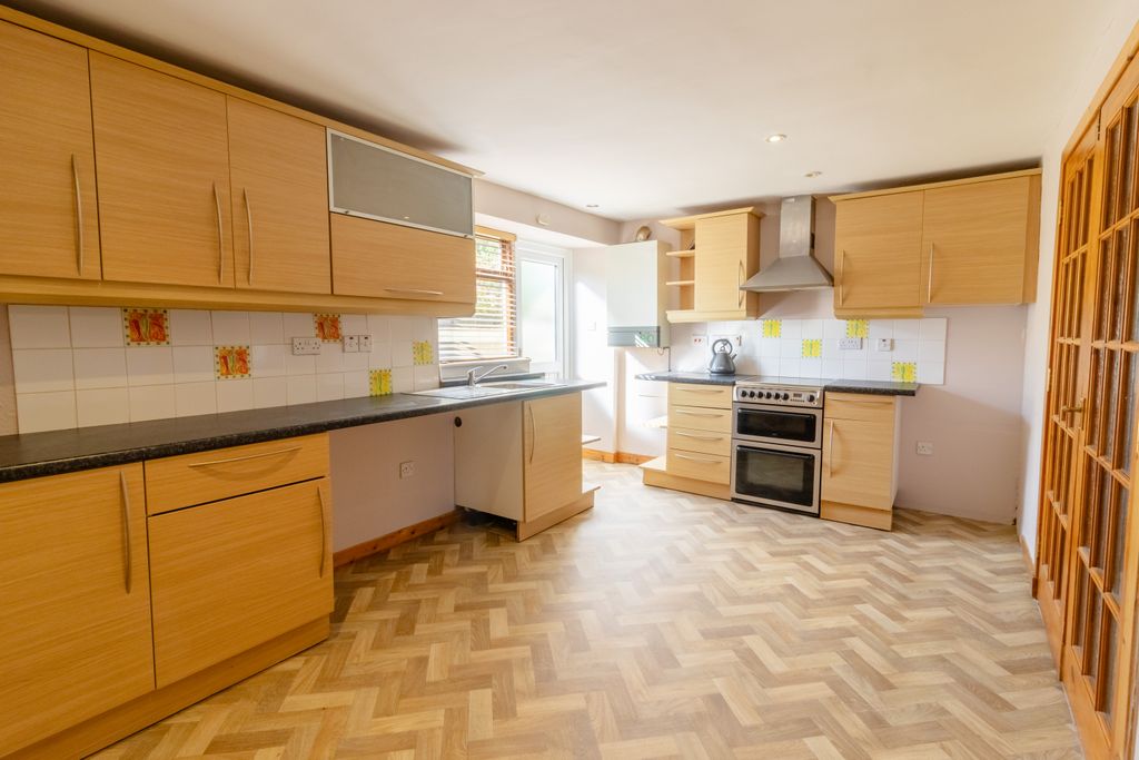 Additional image 2 of 3 bed flat for saleBeacon Terrace, Montrose DD10