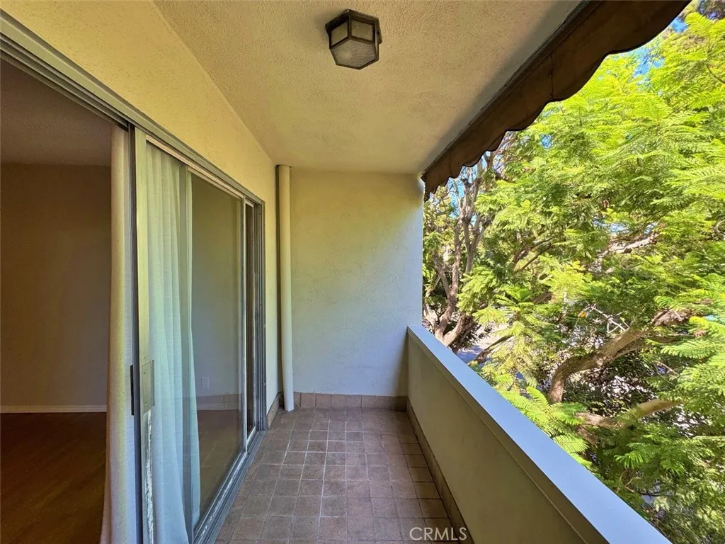 Additional image 36 of 5625 Sumner Way Unit 212, Culver City, CA 90230