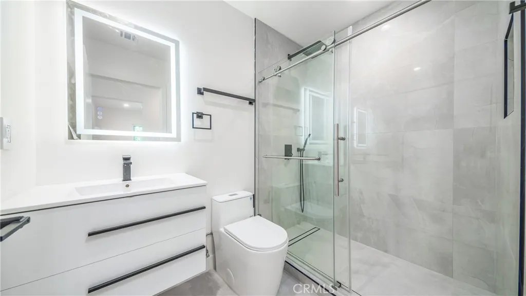 Additional image 21 of 7122 Teesdale Ave, North Hollywood, CA 91605