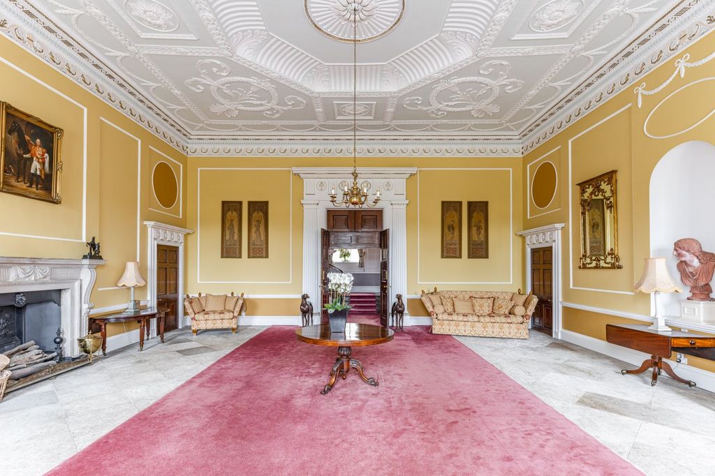 Additional image 18 of 3 bed flat for saleMissenden Road, Amersham, Buckinghamshire HP7
