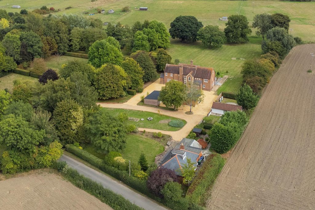 Additional image 28 of 6 bed detached house for saleManningford Abbots, Pewsey, Wiltshire SN9