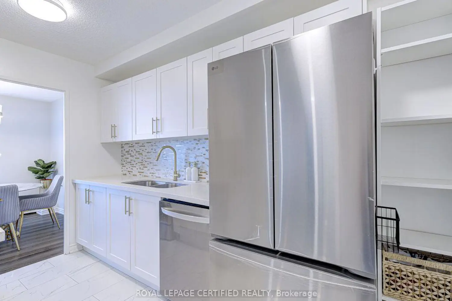 Additional image 12 of 2929 Aquitaine Avenue 1209