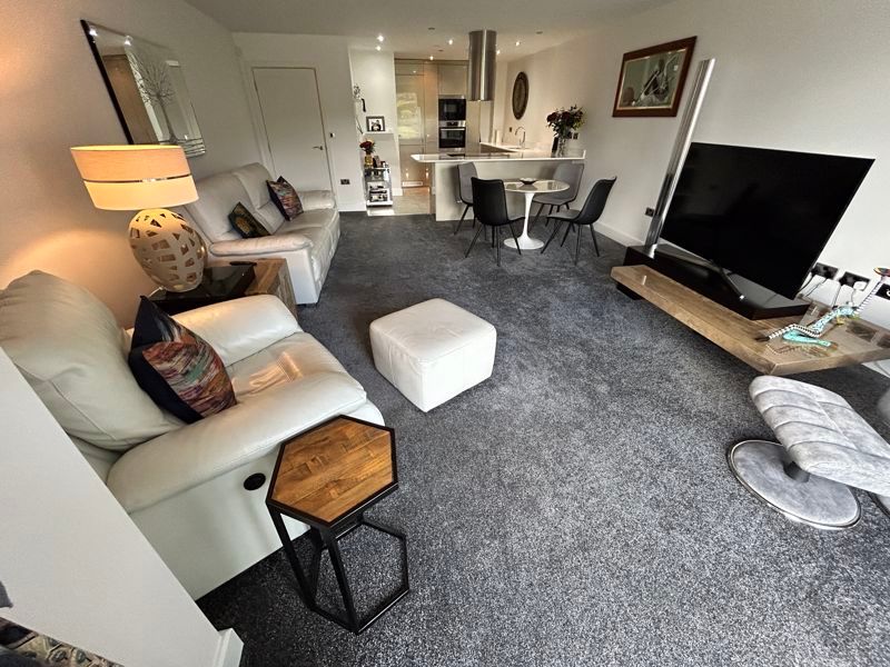 Additional image 5 of 3 bed flat for sale35 Pwllycrochan Avenue, Colwyn Bay LL29