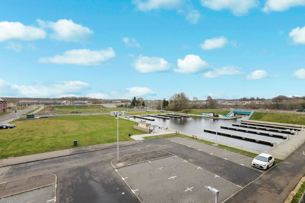 Additional image 7 of 3 bed flat for saleFlat 55 Canal Quarter, Winchburgh EH52