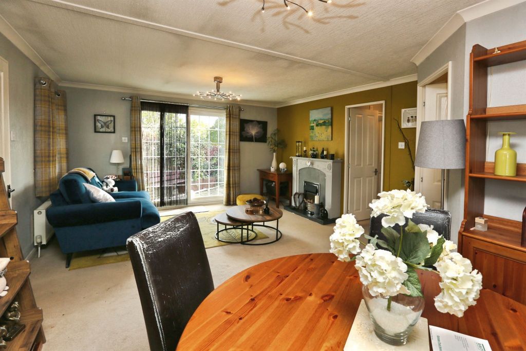 Additional image 2 of 2 bed mobile/park home for saleShamblehurst Lane South, Hedge End, Southampton SO30