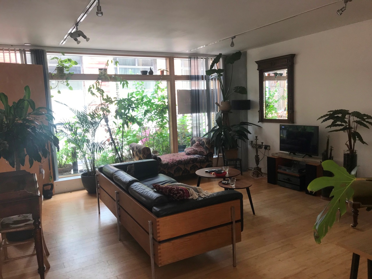 Room in a Shared Flat, Kingsland Road, E8, N1 7GU