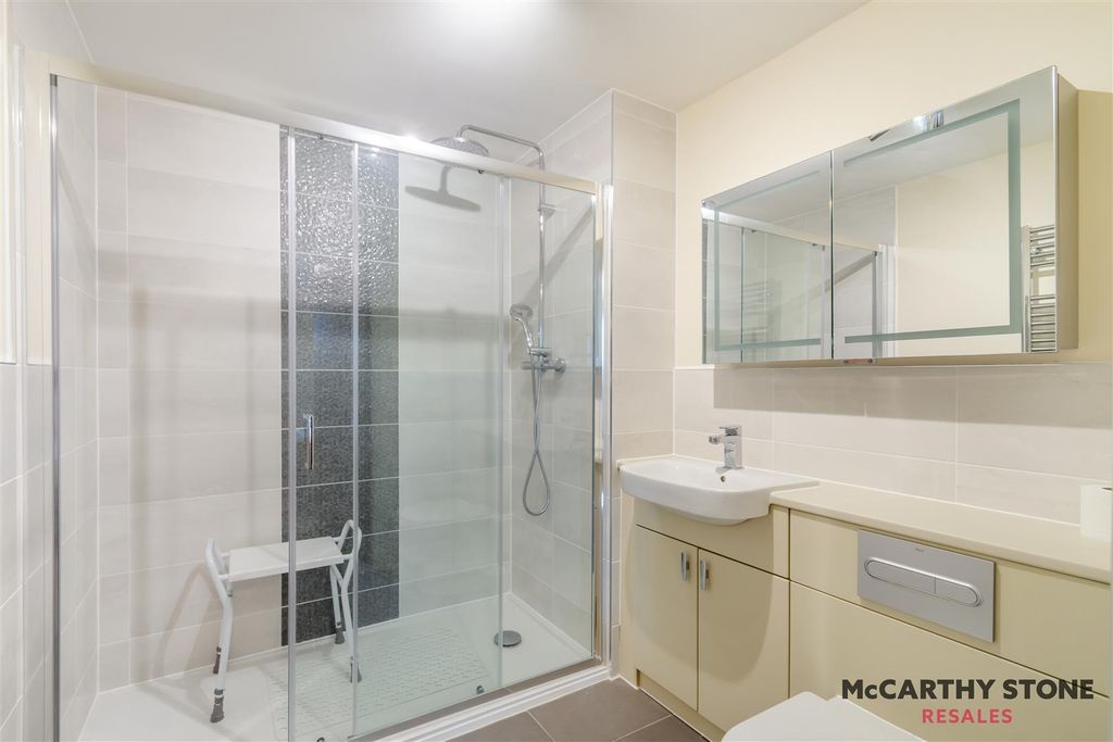 Additional image 7 of 2 bed flat for saleAndrews Court, Molescroft Road, Beverley HU17